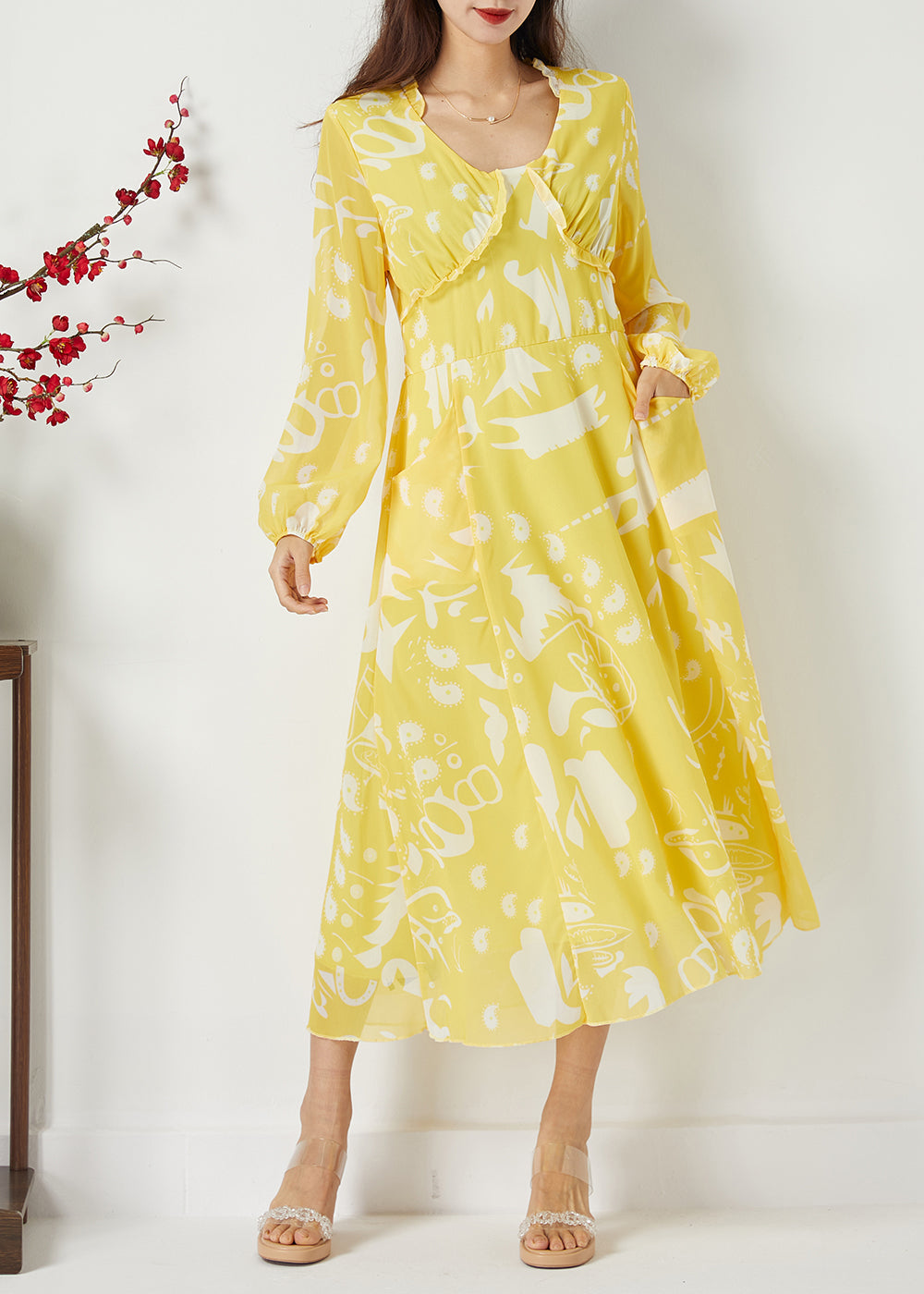 Beautifully Crafted Dress in a Classic Style