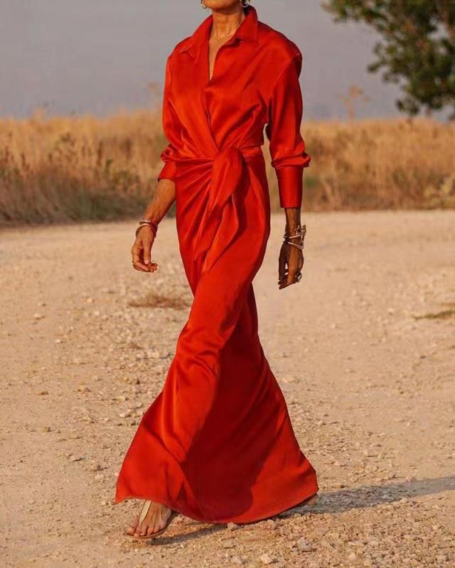 Well Tailored Dress with a Graceful Silhouette