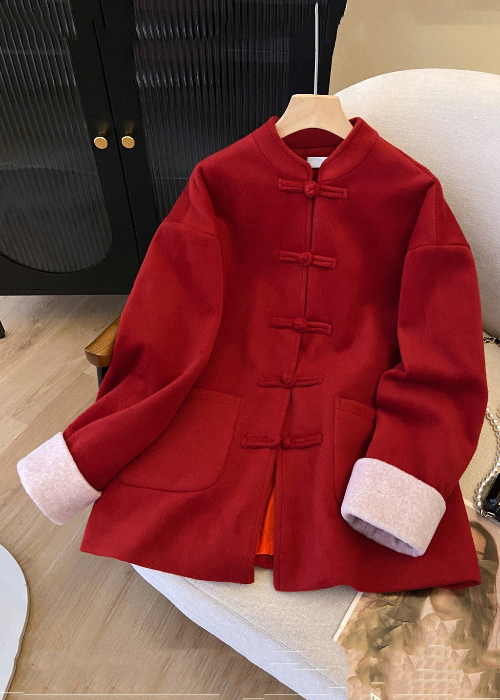 Beautifully Finished Coat in a Timeless Design