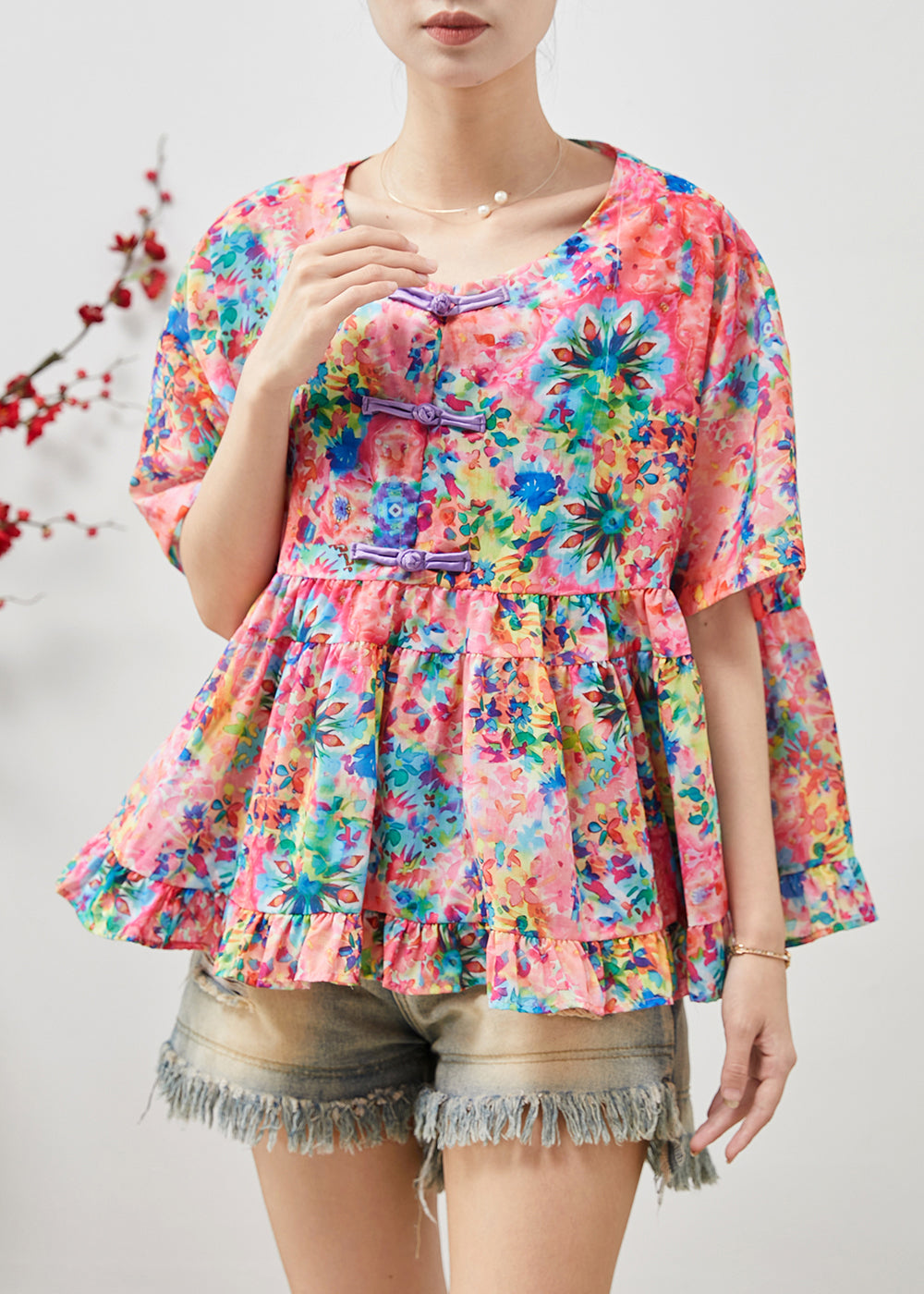 Effortlessly Elegant Shirt with a Timeless Design