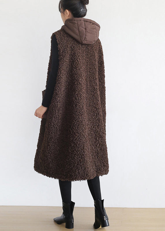 Beautifully Finished Coat in a Timeless Design