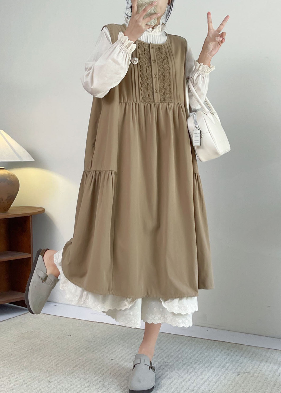 Well Tailored Dress with a Graceful Silhouette