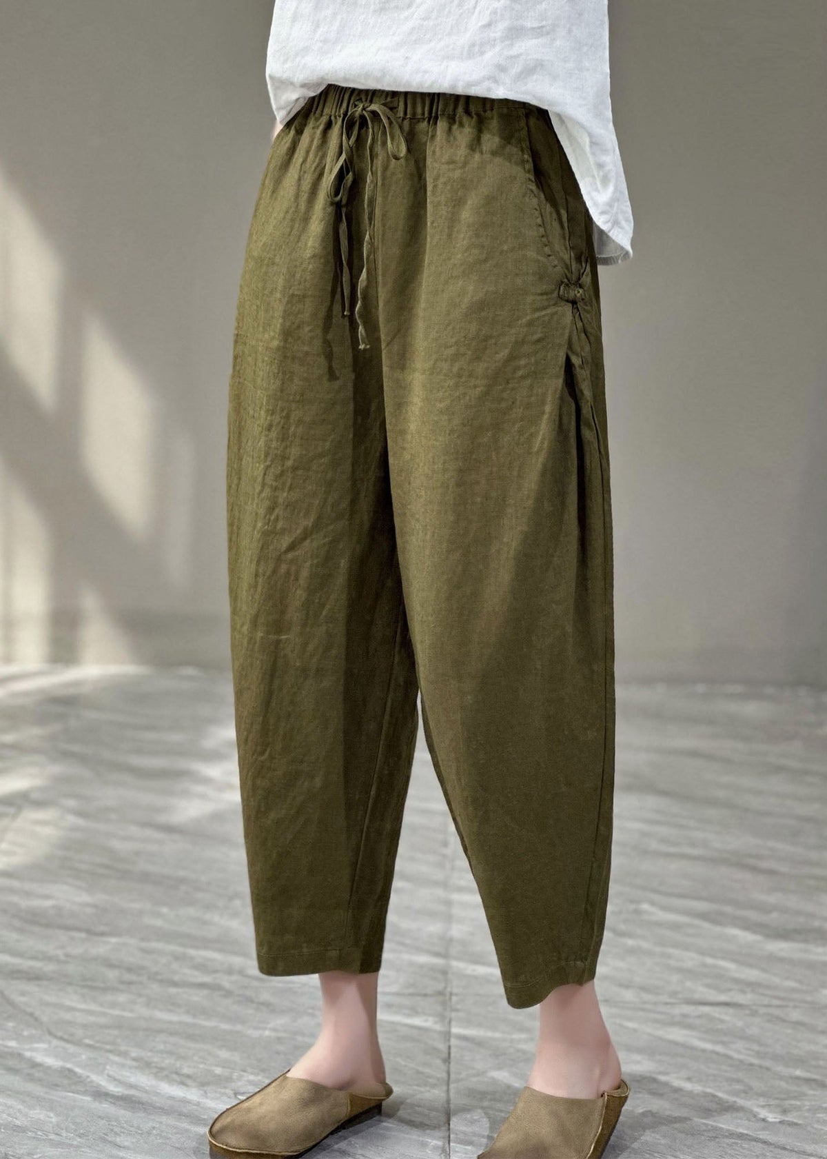 Gracefully Styled Pants for Any Occasion