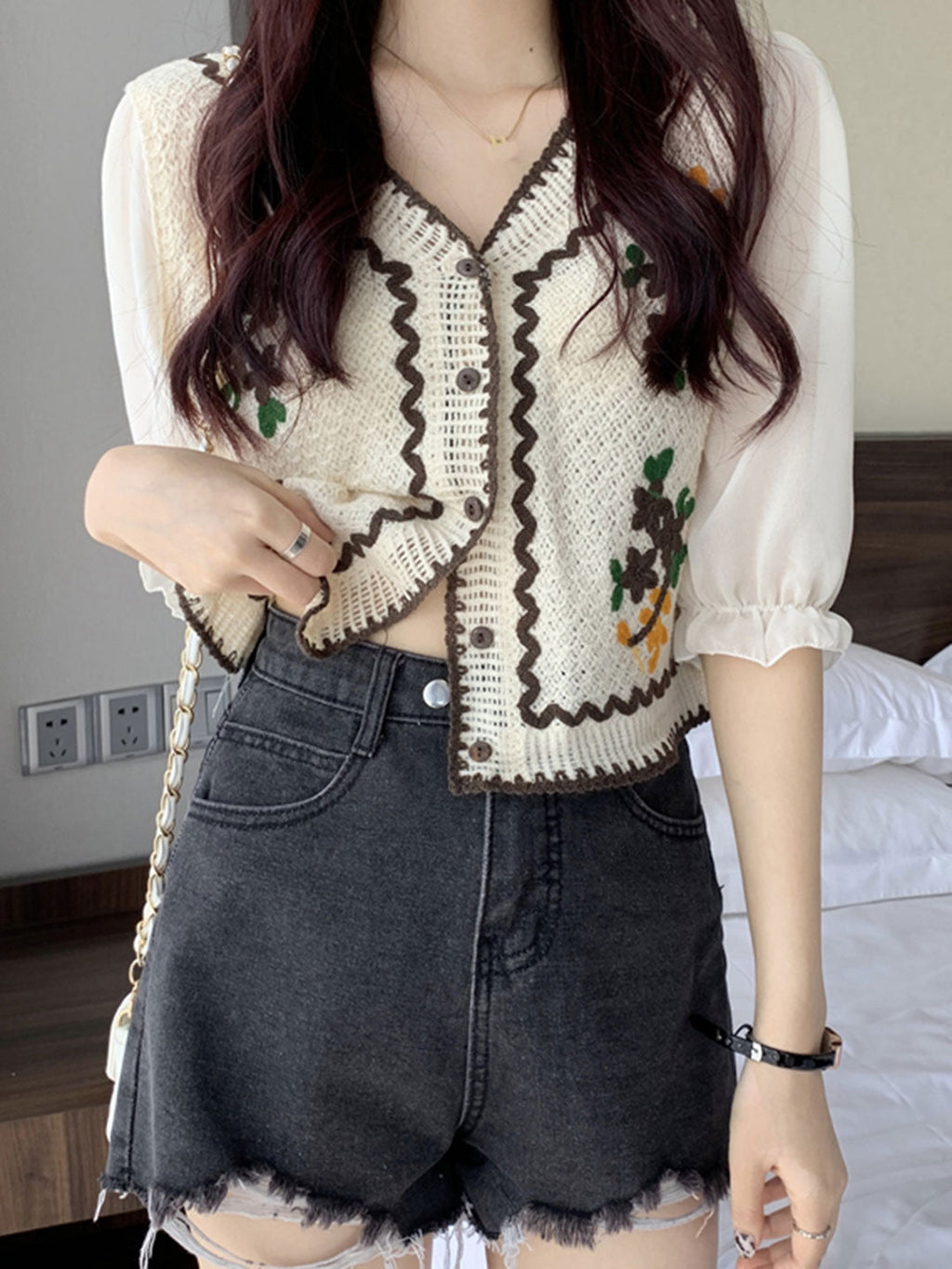 Effortlessly Elegant Top with a Timeless Design