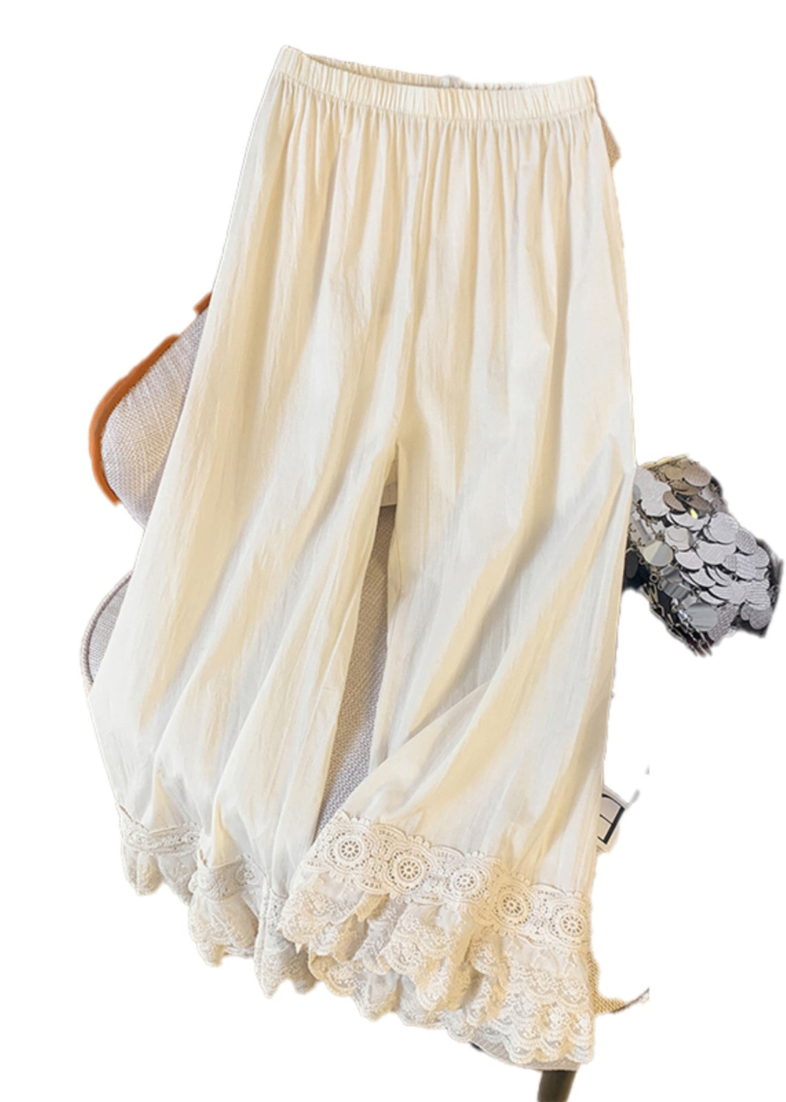 Classic Vintage Pants with a Flattering Fit