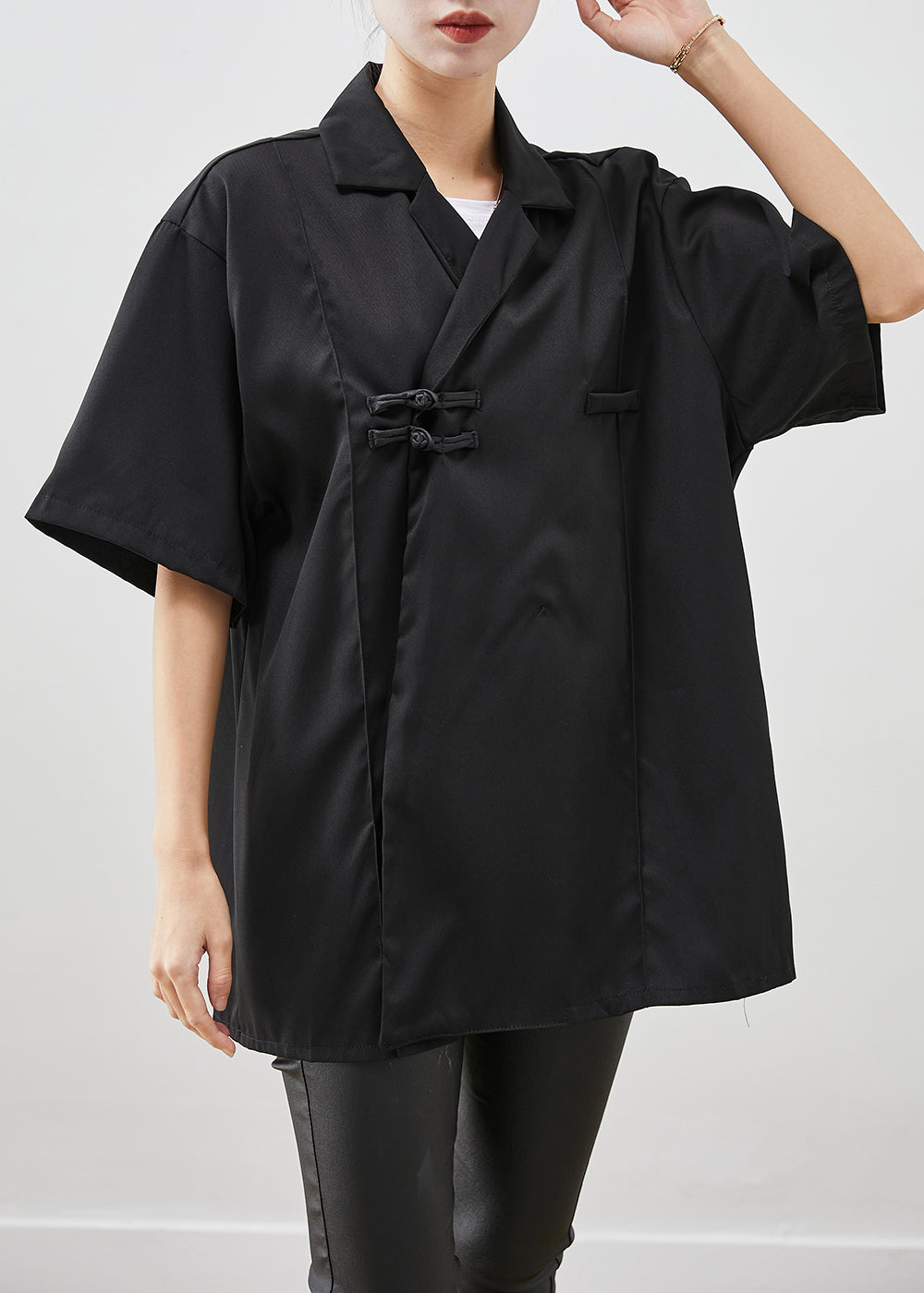 Elegantly Styled Shirt for Everyday Wear