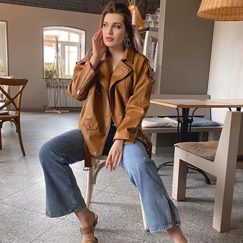 Elegantly Styled Jacket for Everyday Wear