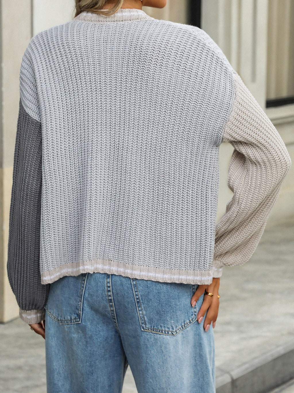 Elegantly Styled Cardigan for Everyday Wear