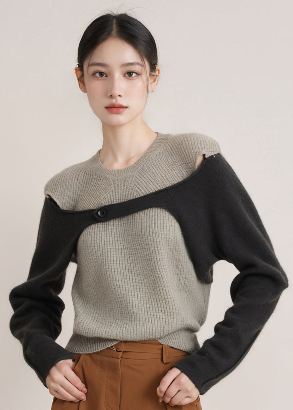 Well Tailored Top with a Graceful Silhouette