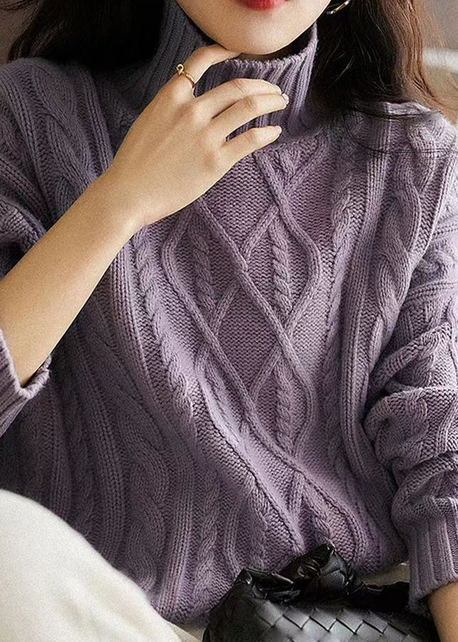 Well Tailored Sweater with a Graceful Silhouette