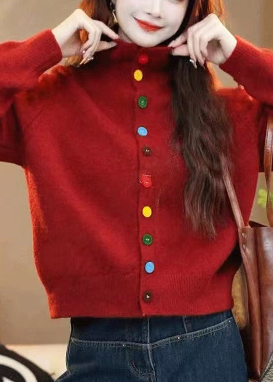Effortlessly Elegant Sweater with a Timeless Design