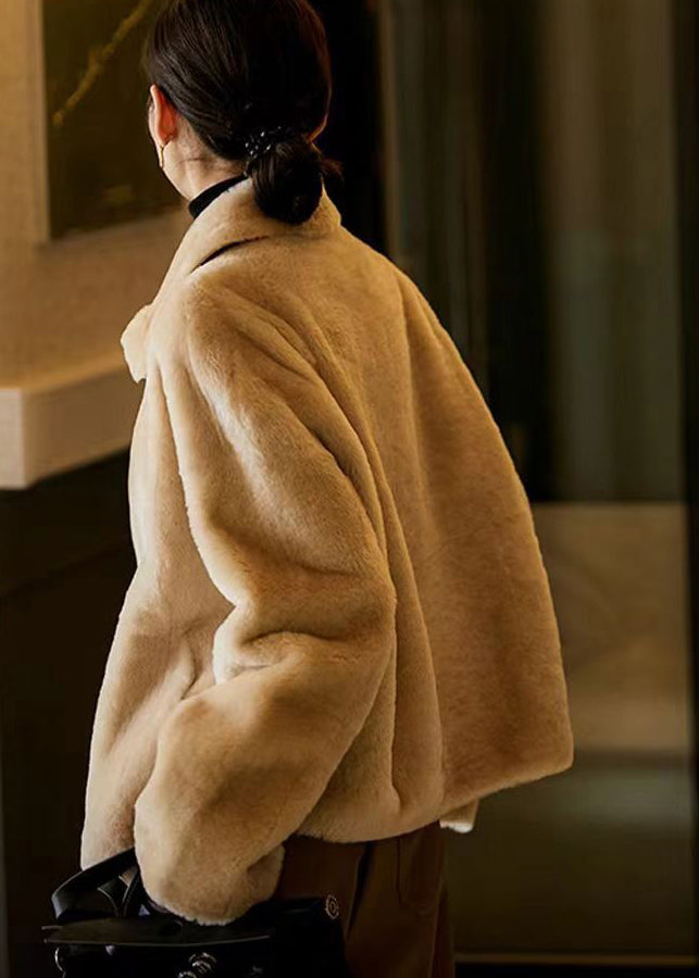 Sophisticated Jacket with a Clean Classic Look