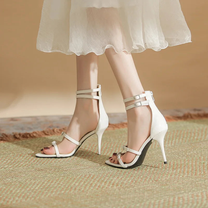 Graceful Orthopedic Sandals for Modern Look