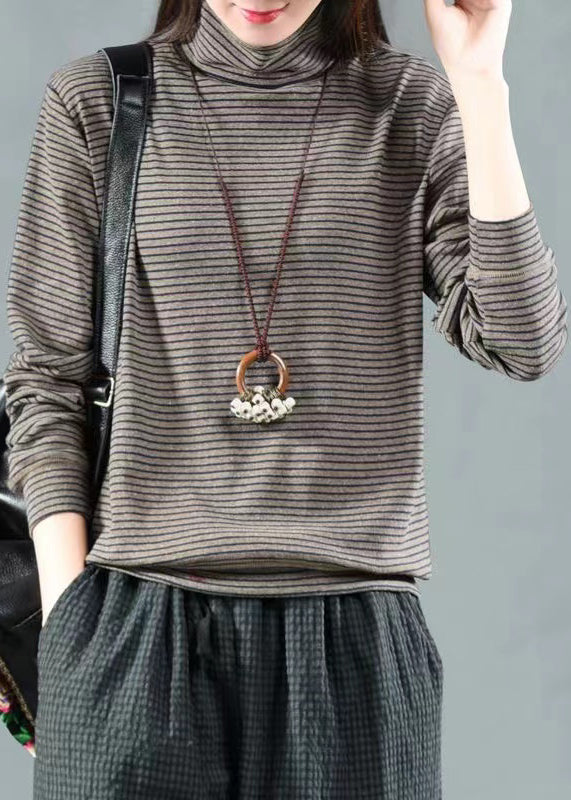 Polished Top with an Effortless Classic Look