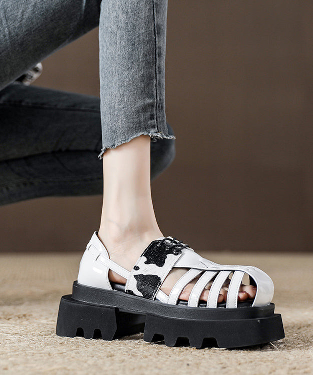 Graceful Orthopedic Sandals for Modern Look