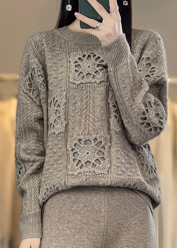 Beautifully Finished Top in a Timeless Design