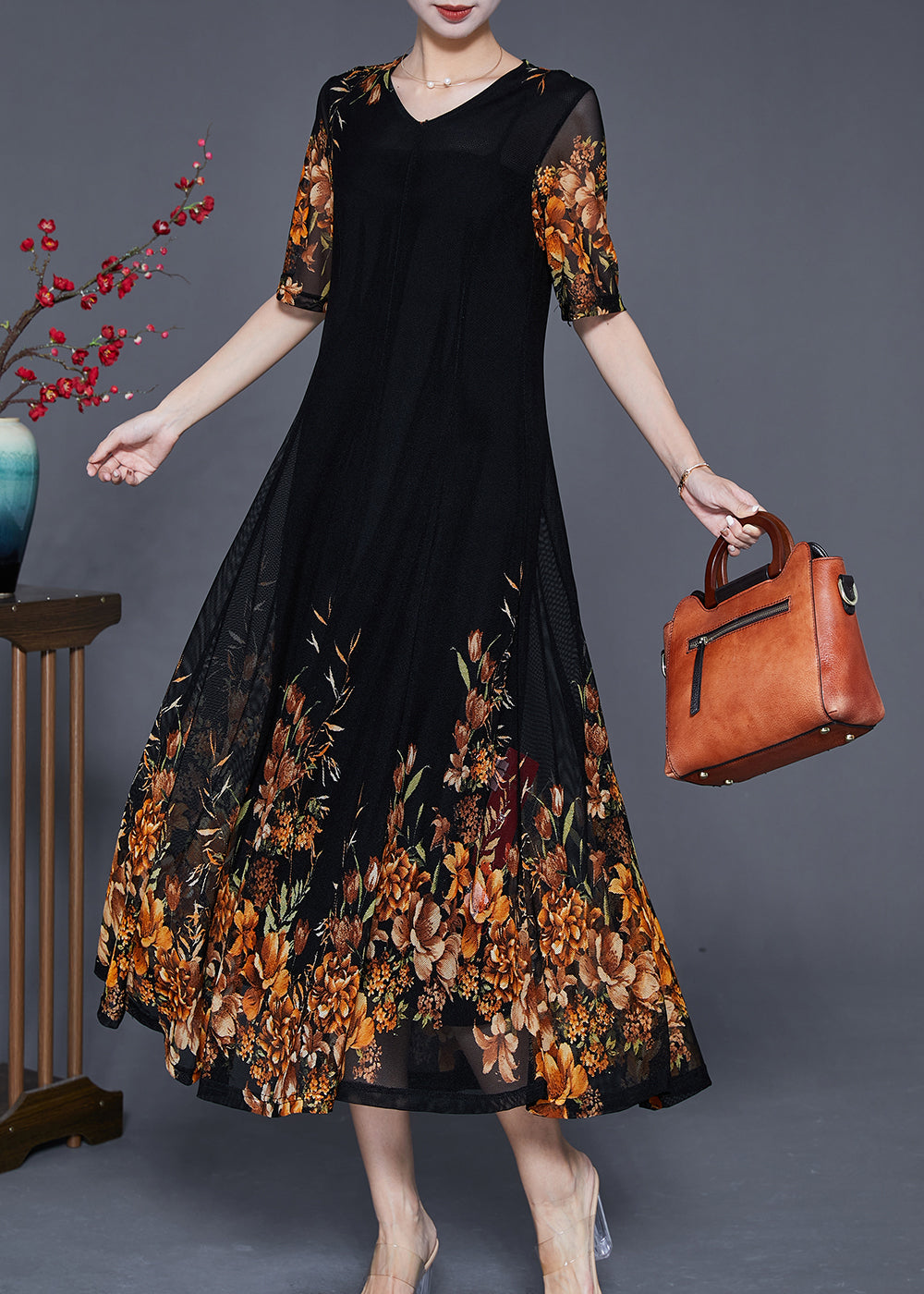 Gracefully Styled Dress for Any Occasion