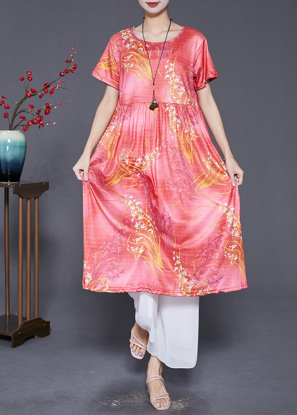 Classic Vintage & Enduringly Stylish Dress