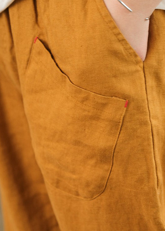 Effortlessly Elegant Pants with a Timeless Design