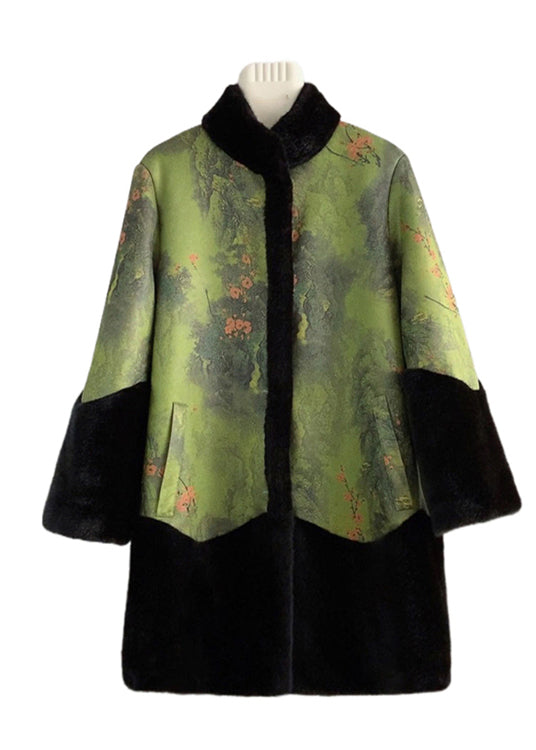 Classic Vintage Coat with a Flattering Fit