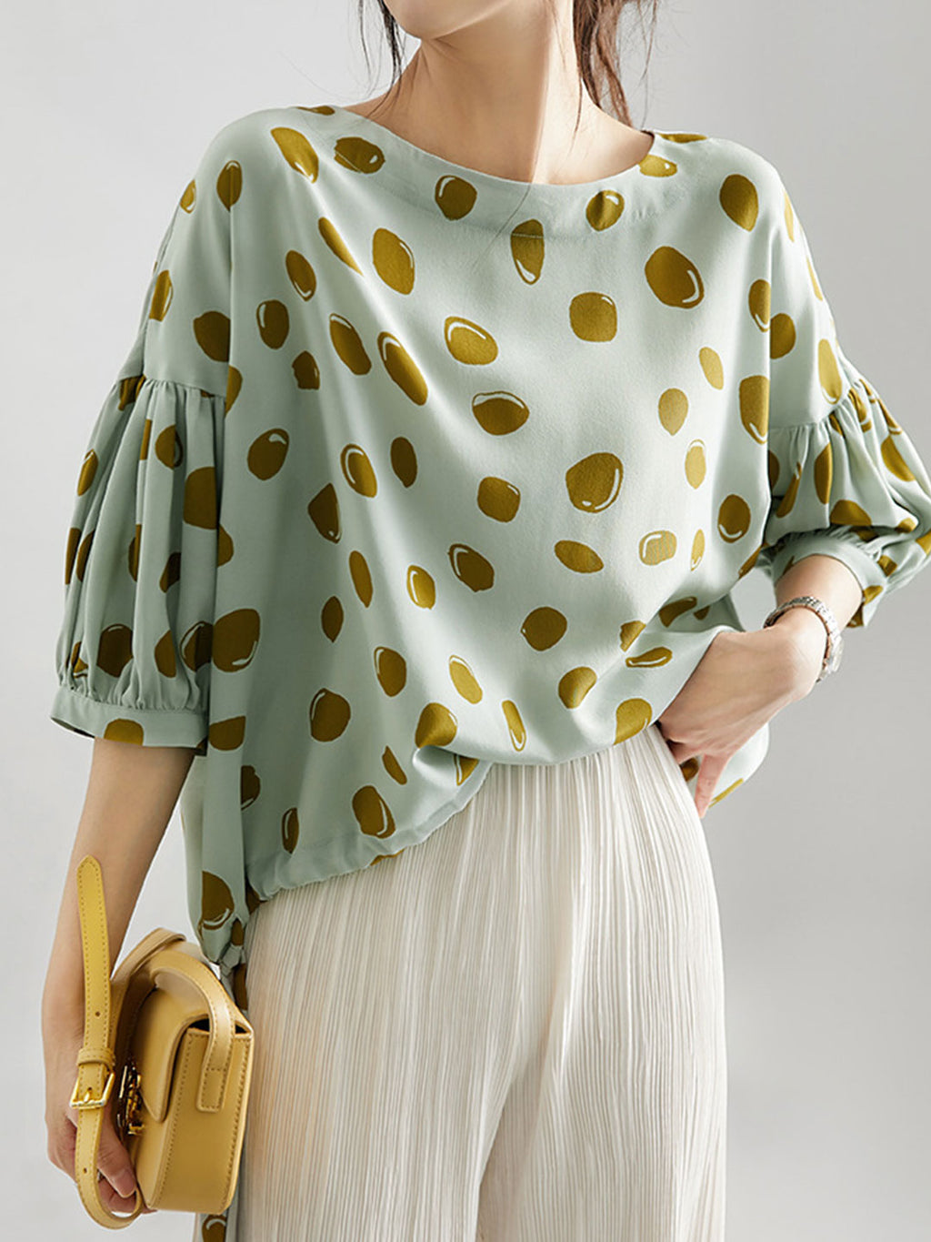 Classic Vintage & Enduringly Stylish Top