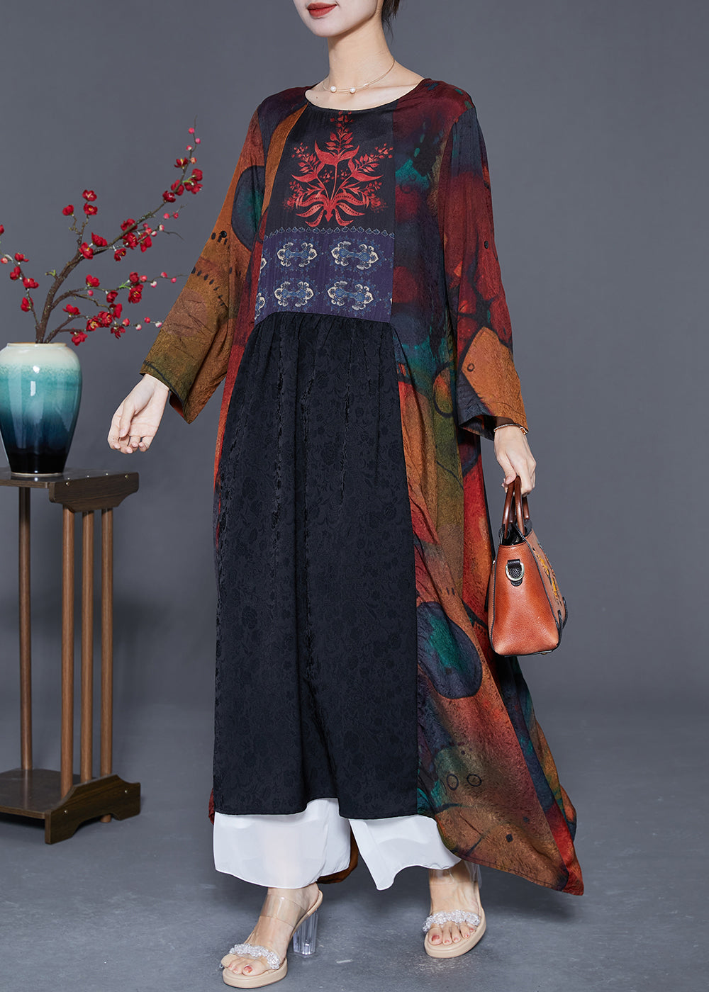 Well Tailored Dress with a Graceful Silhouette