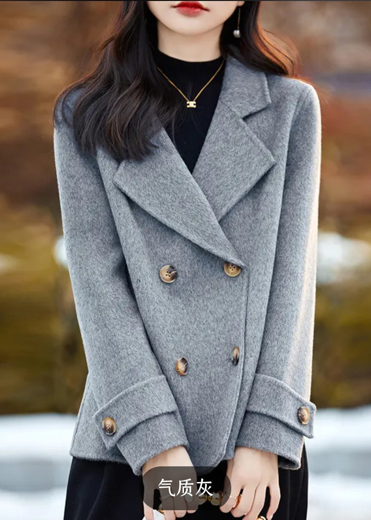 Classic Vintage & Enduringly Stylish Coat