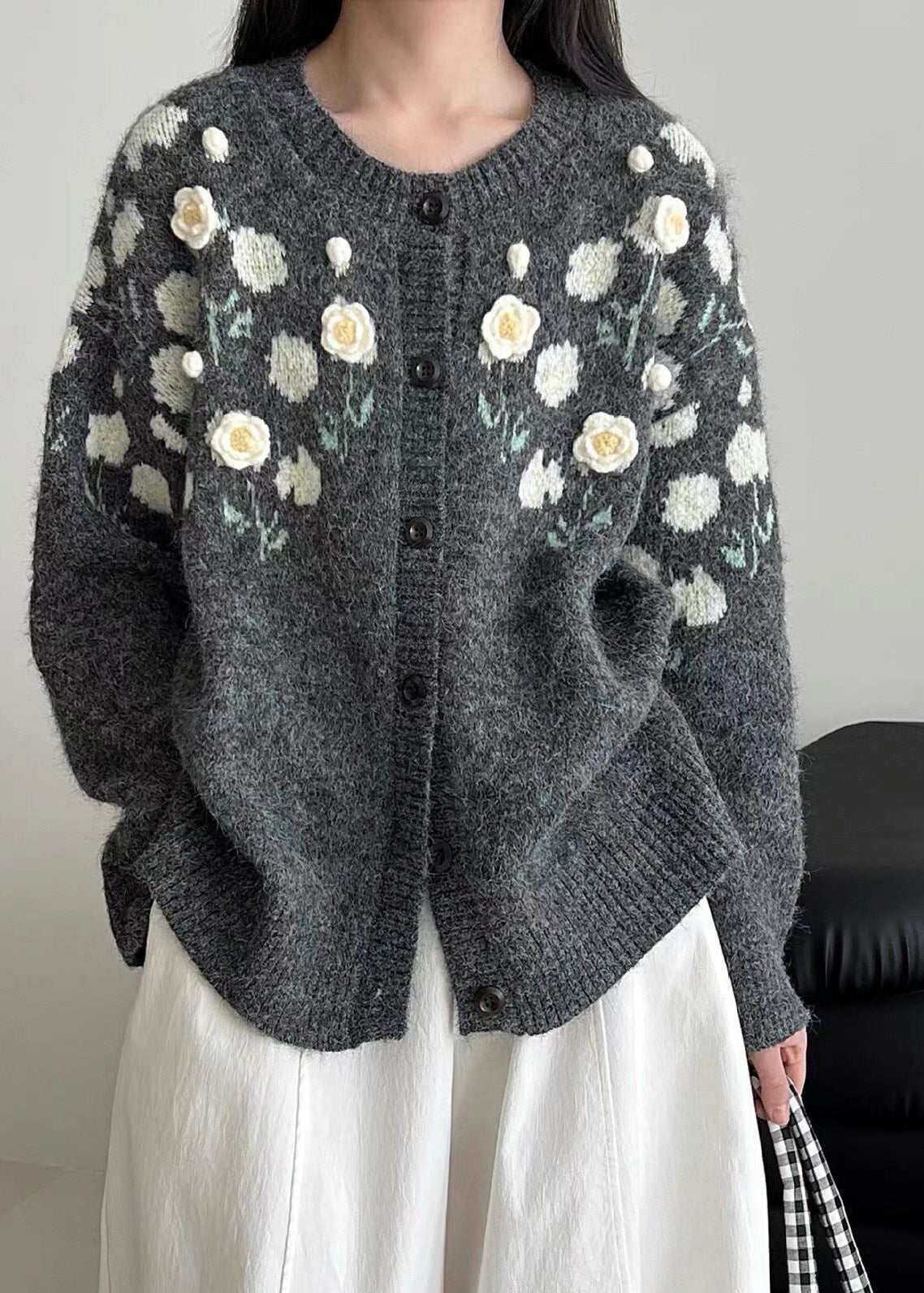 Beautifully Finished Coat in a Timeless Design