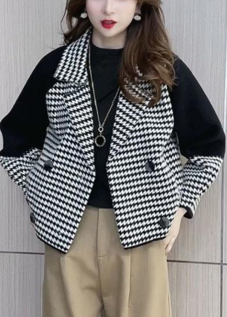 Classic Vintage Coat with a Flattering Fit