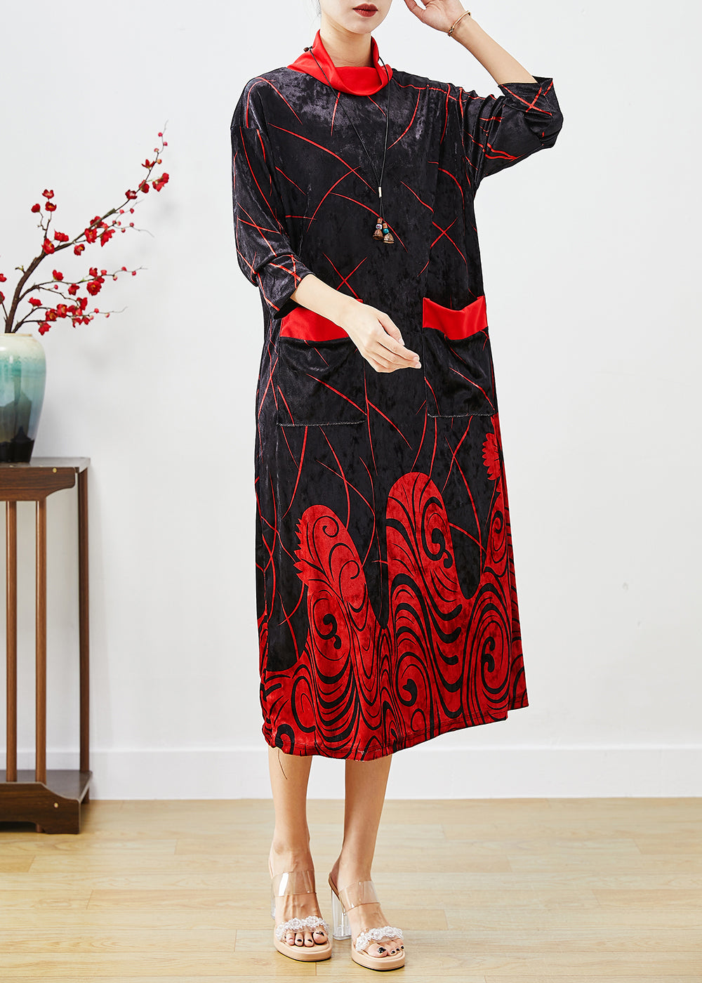 Classic Vintage & Enduringly Stylish Dress