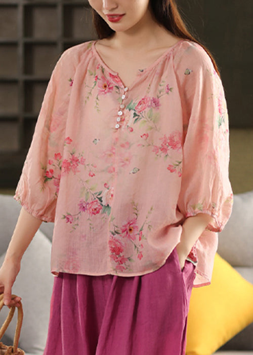 Beautifully Crafted Blouse in a Classic Style
