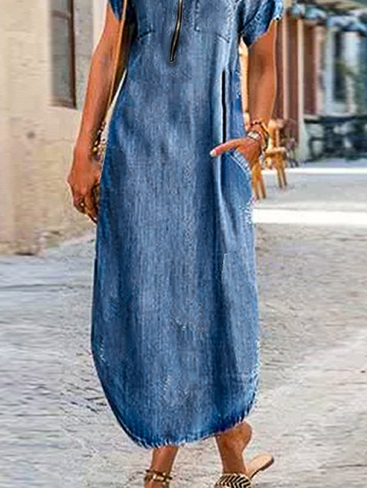 Beautifully Finished Dress in a Timeless Design
