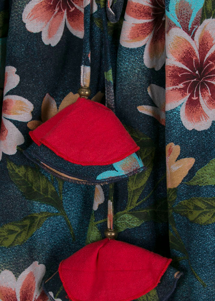 Effortlessly Elegant Garment with a Timeless Design