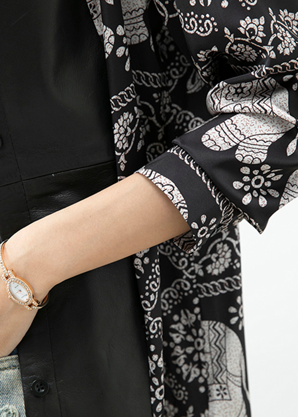 Beautifully Crafted Blouse in a Classic Style