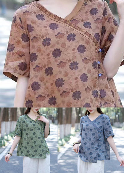 Classic Vintage Shirt with a Flattering Fit