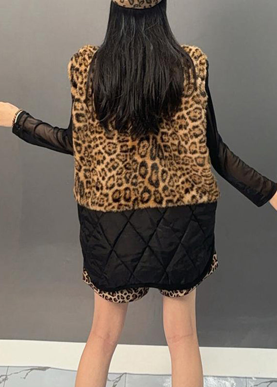 Elegantly Styled Coat for Everyday Wear