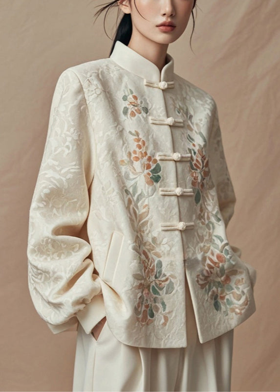 Gracefully Styled Coat for Any Occasion