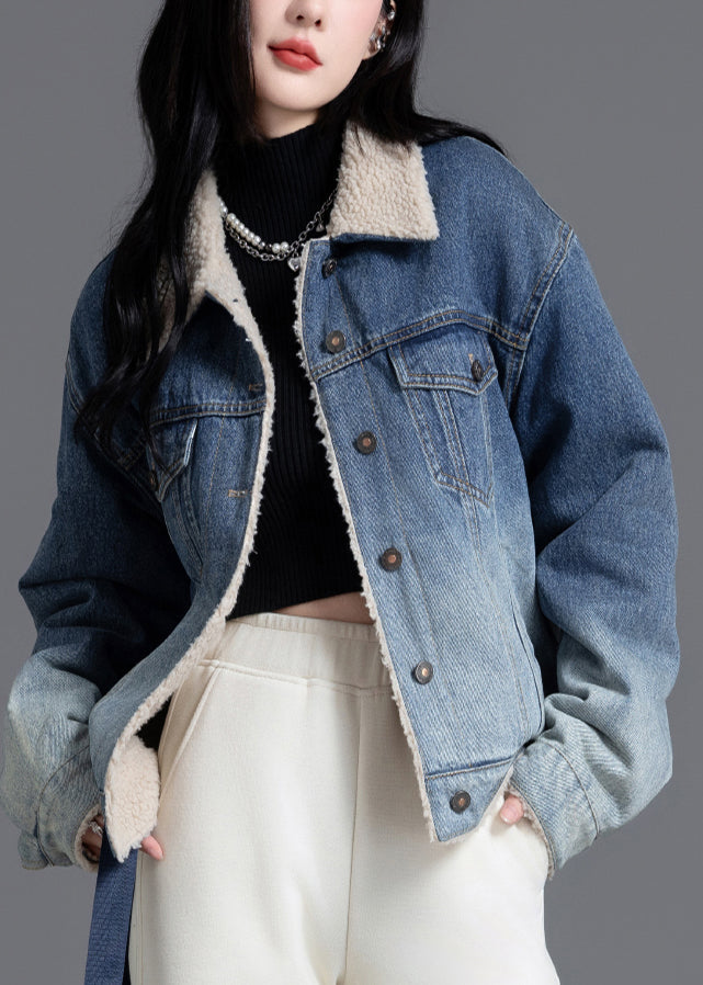 Elegantly Styled Coat for Everyday Wear