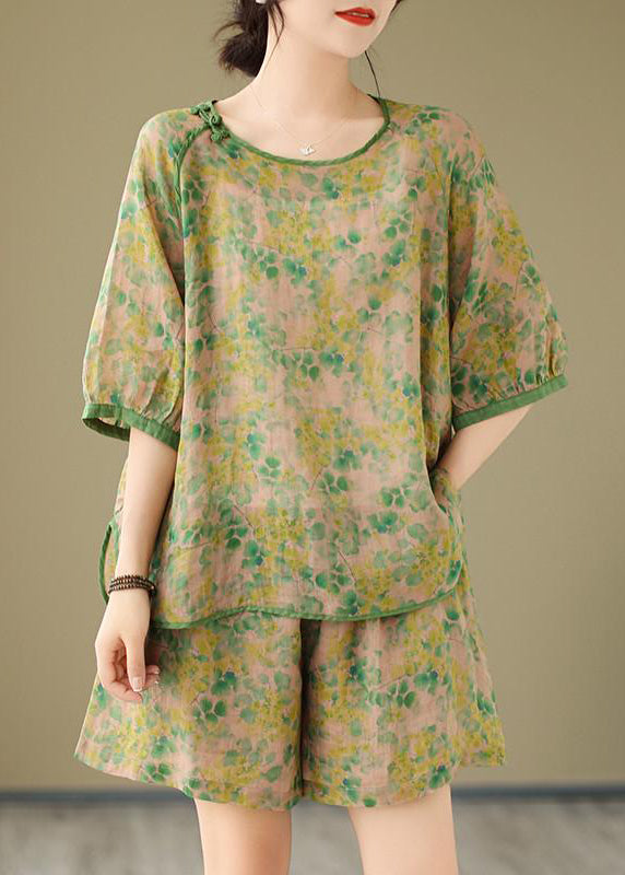Classic Vintage Top with a Flattering Fit