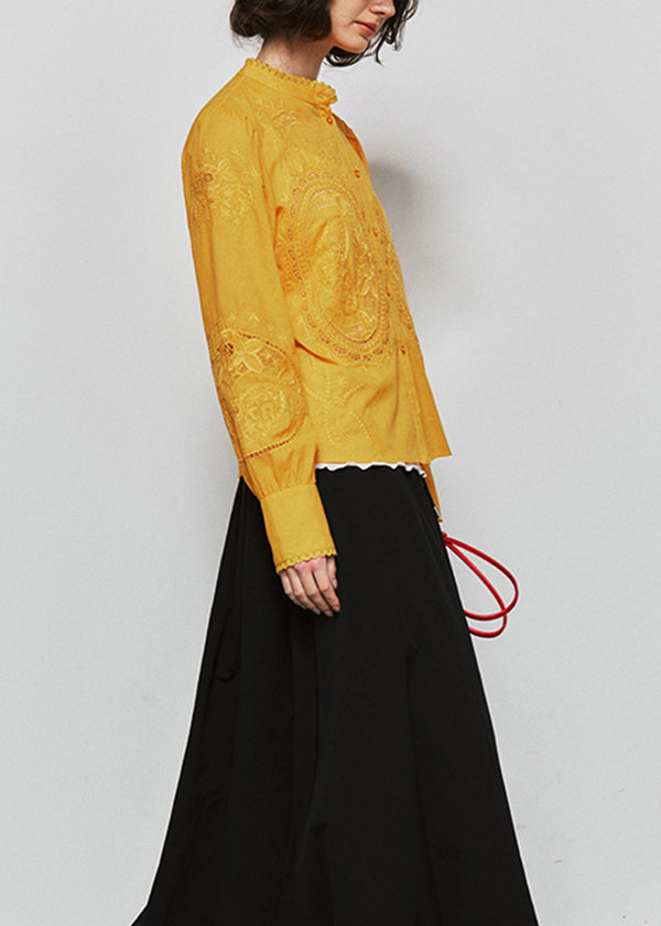 Well Tailored Shirt with a Graceful Silhouette