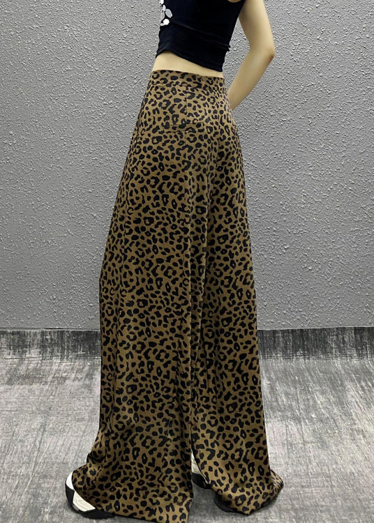 A Vintage Style Pants with Delicate Timeless Details