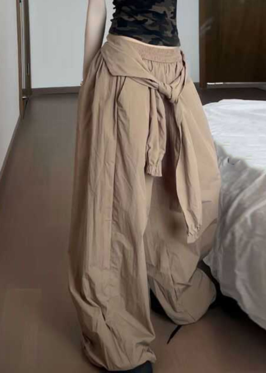 Well Tailored Pants with a Graceful Silhouette