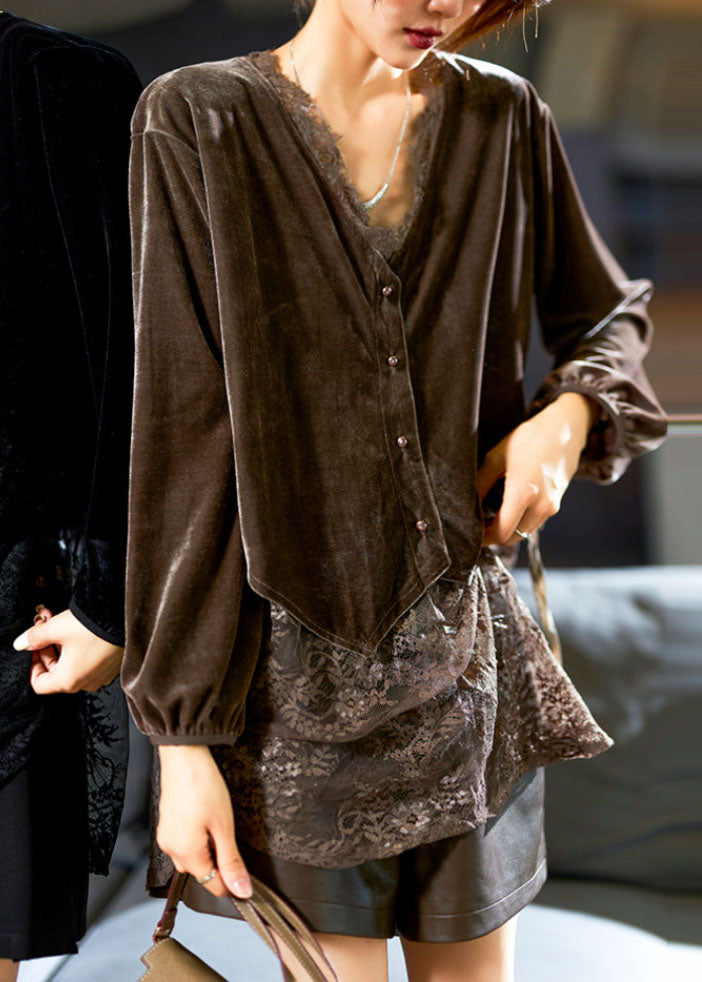 A Vintage Style Top with Delicate Timeless Details