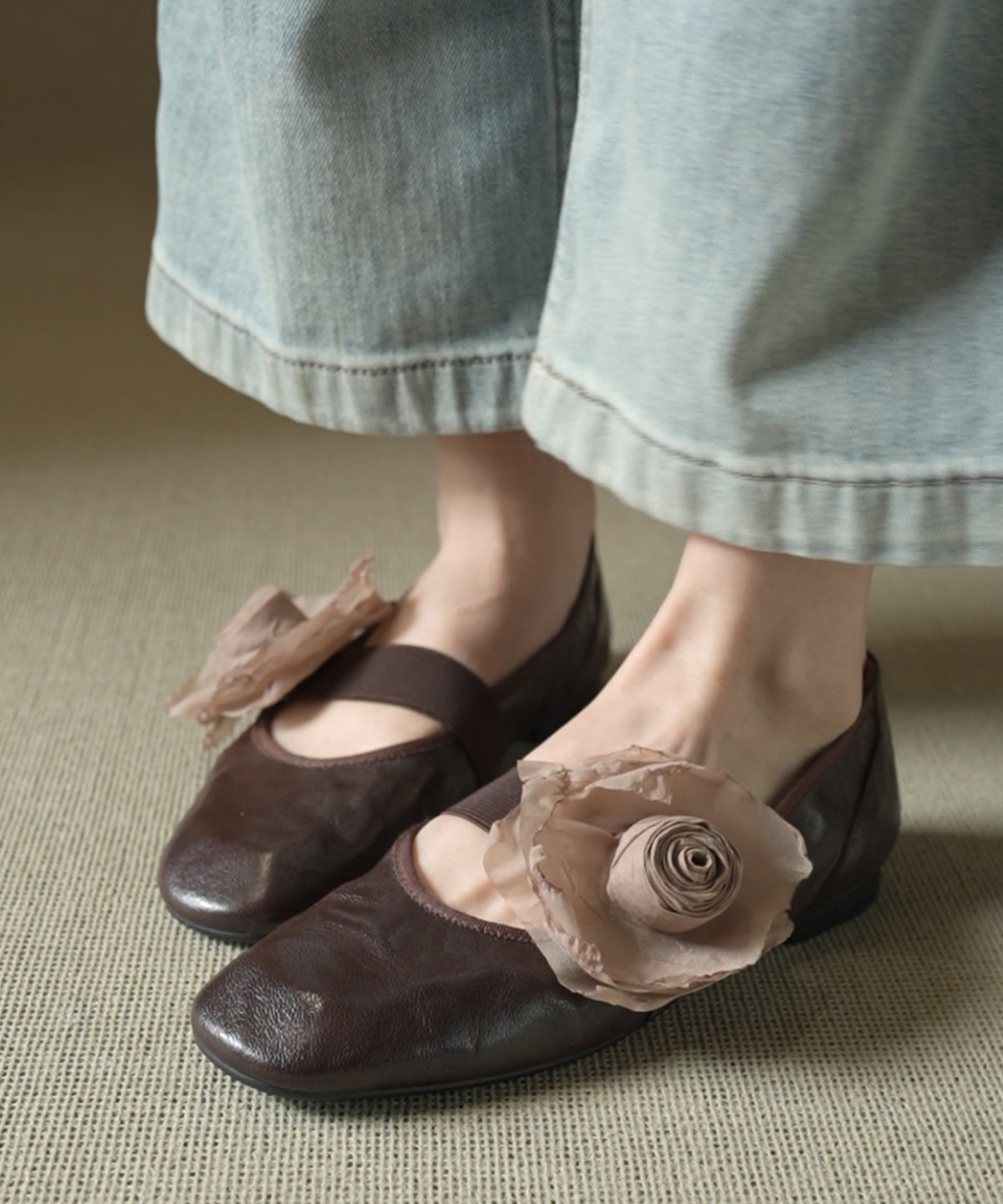 Graceful Orthopedic Flats for Modern Look