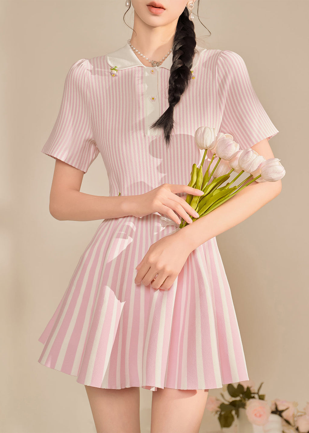 Classic Vintage Dress with a Flattering Fit