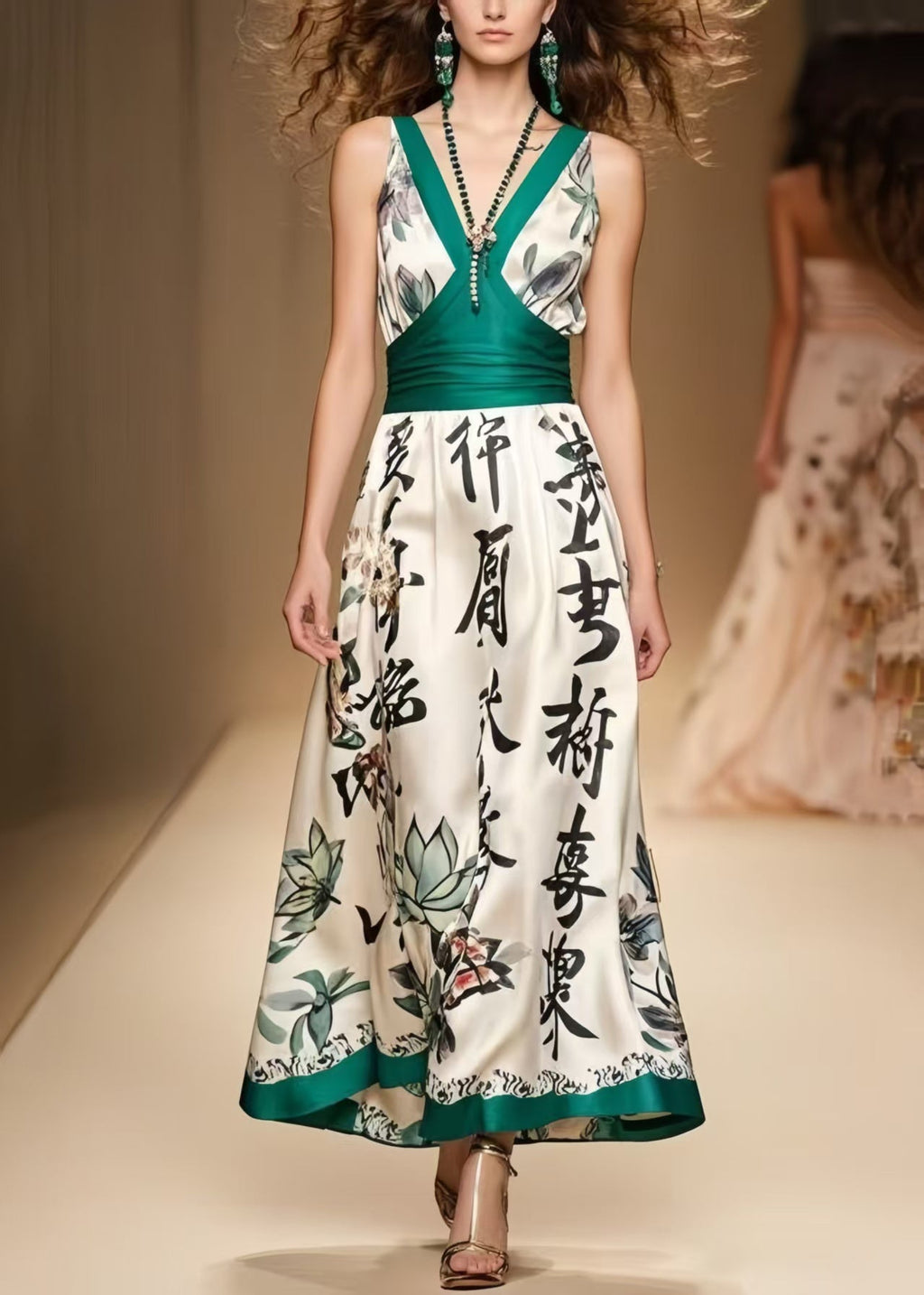 Gracefully Styled Dress for Any Occasion