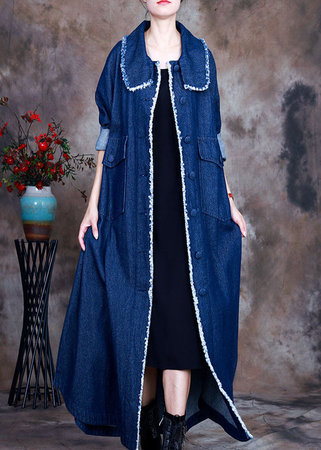 Well Tailored Coat with a Graceful Silhouette