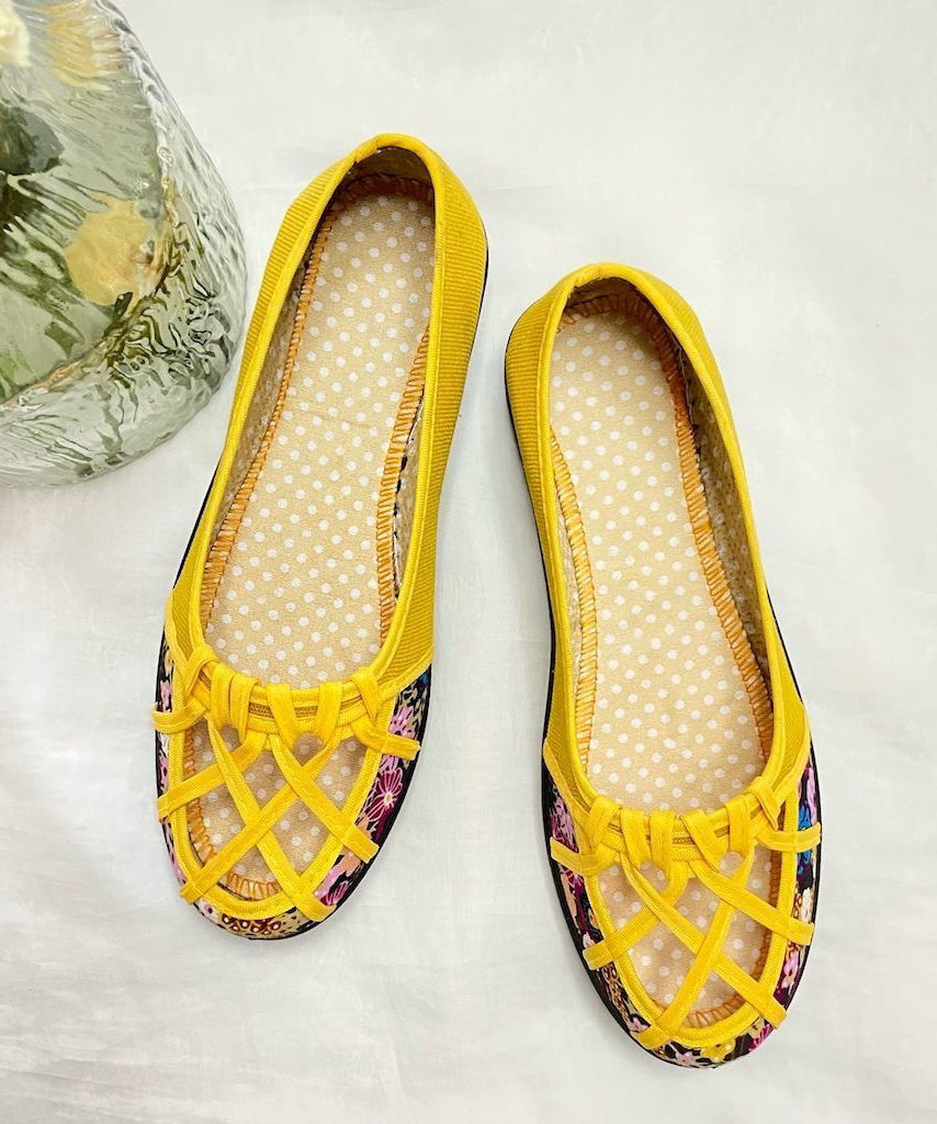 Chic Orthopedic Shoes with Unique Design