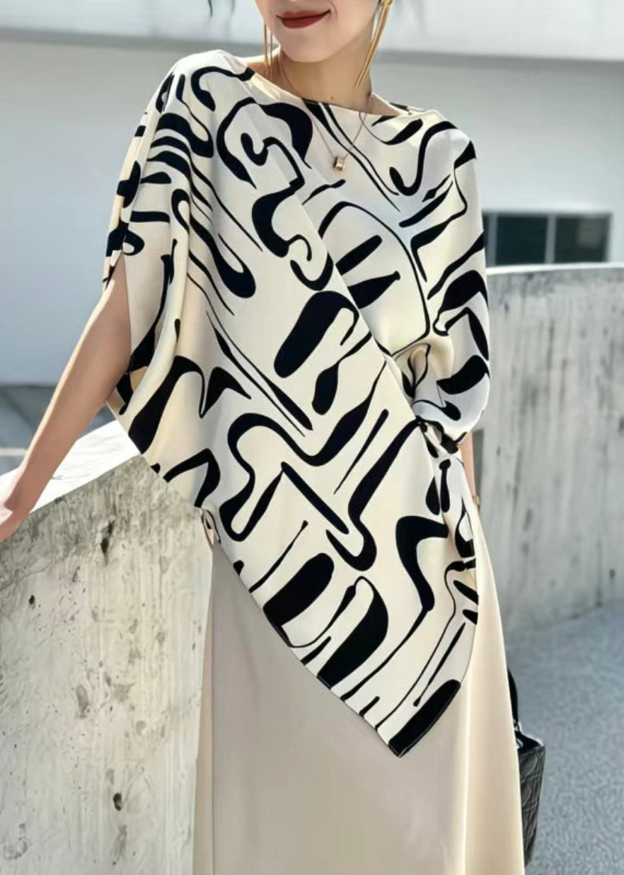 Sophisticated Blouse with a Clean Classic Look
