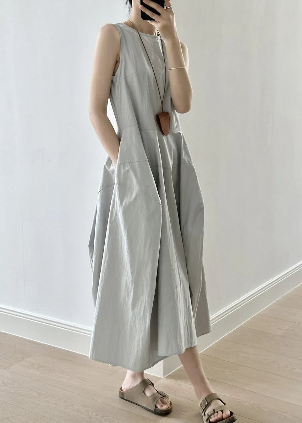 Sophisticated Dress with a Clean Classic Look
